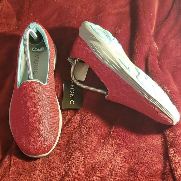 NEW Vionic Agile Hydra Active Comfort Pink Grey Mesh Slip On Sneaker Women’s 8.5 - Picture 1 of 8